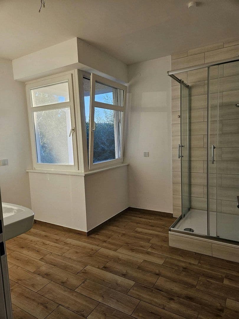 Prenájom bytu 4-izbový 116 m², Groß-Bieberau, Hesensko Prenájom bytu 4-izbový 116 m², Groß-Bieberau, Hesensko