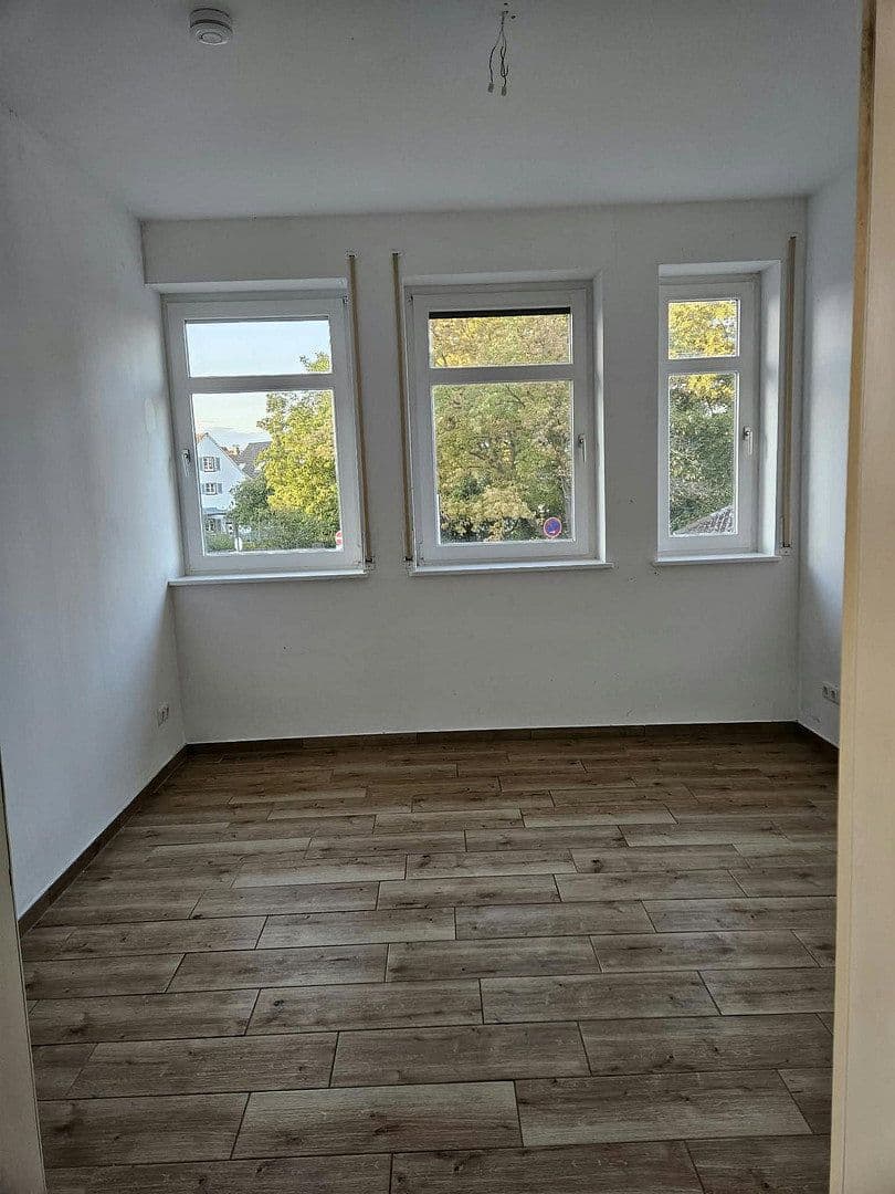 Prenájom bytu 4-izbový 116 m², Groß-Bieberau, Hesensko Prenájom bytu 4-izbový 116 m², Groß-Bieberau, Hesensko