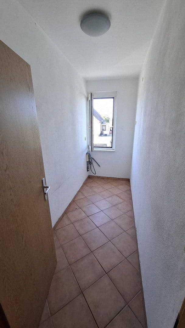 Prenájom bytu 4-izbový 82 m², Nitzschkaer Straße 5D, Wurzen, Sasko Prenájom bytu 4-izbový 82 m², Nitzschkaer Straße 5D, Wurzen, Sasko
