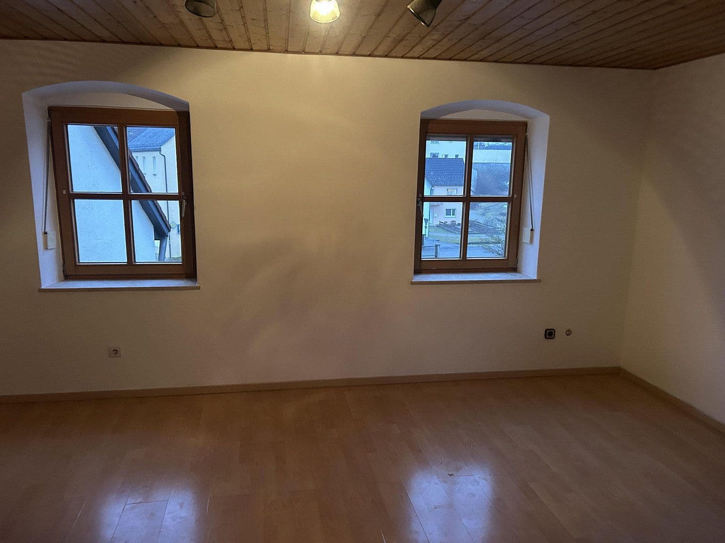 Prenájom domu 140 m², pozemok 140 m², Bahnhof str 10, Altmannstein, Bavorsko Prenájom domu 140 m², pozemok 140 m², Bahnhof str 10, Altmannstein, Bavorsko