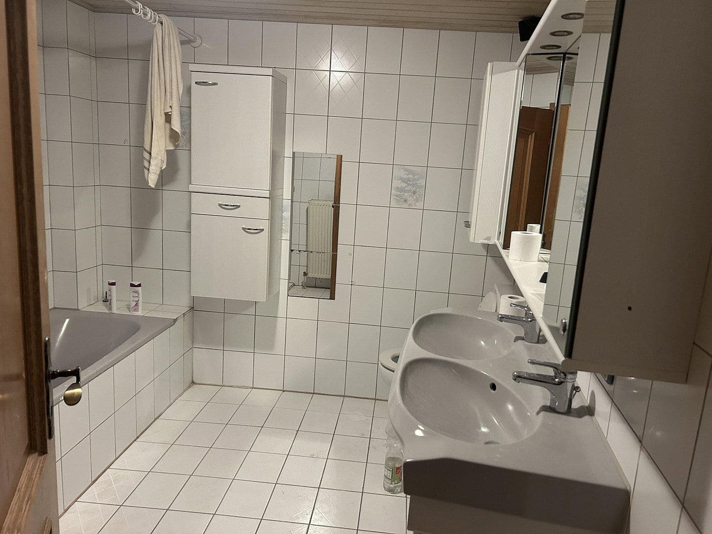 Prenájom domu 140 m², pozemok 140 m², Bahnhof str 10, Altmannstein, Bavorsko Prenájom domu 140 m², pozemok 140 m², Bahnhof str 10, Altmannstein, Bavorsko