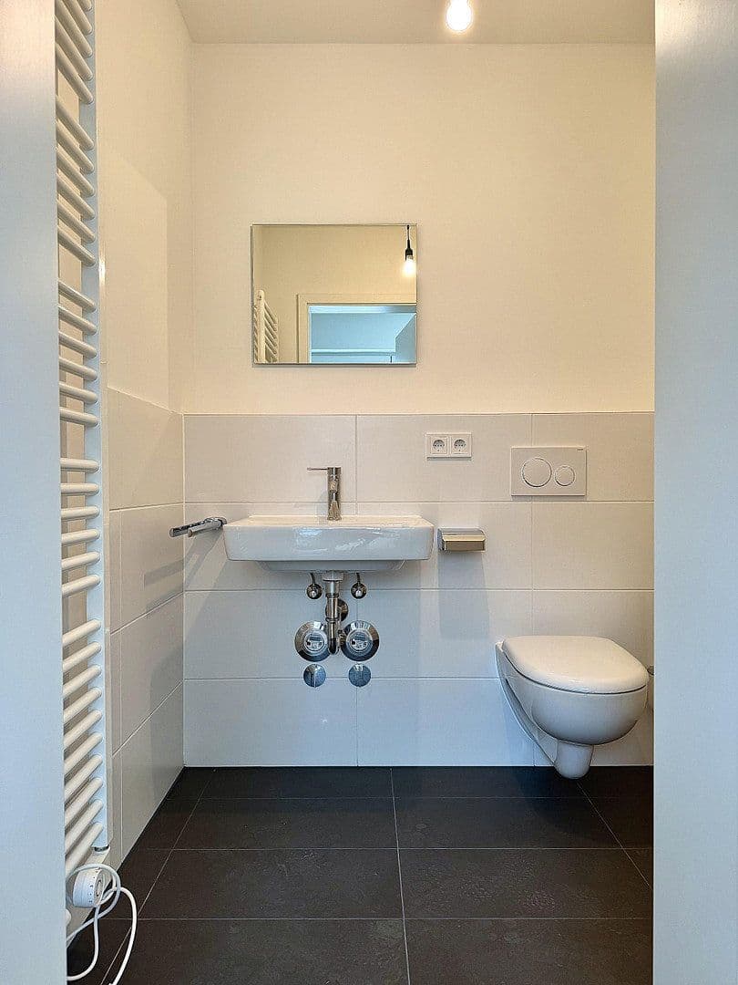Prenájom bytu 1-izbový 34 m², Berlin, Berlín Prenájom bytu 1-izbový 34 m², Berlin, Berlín