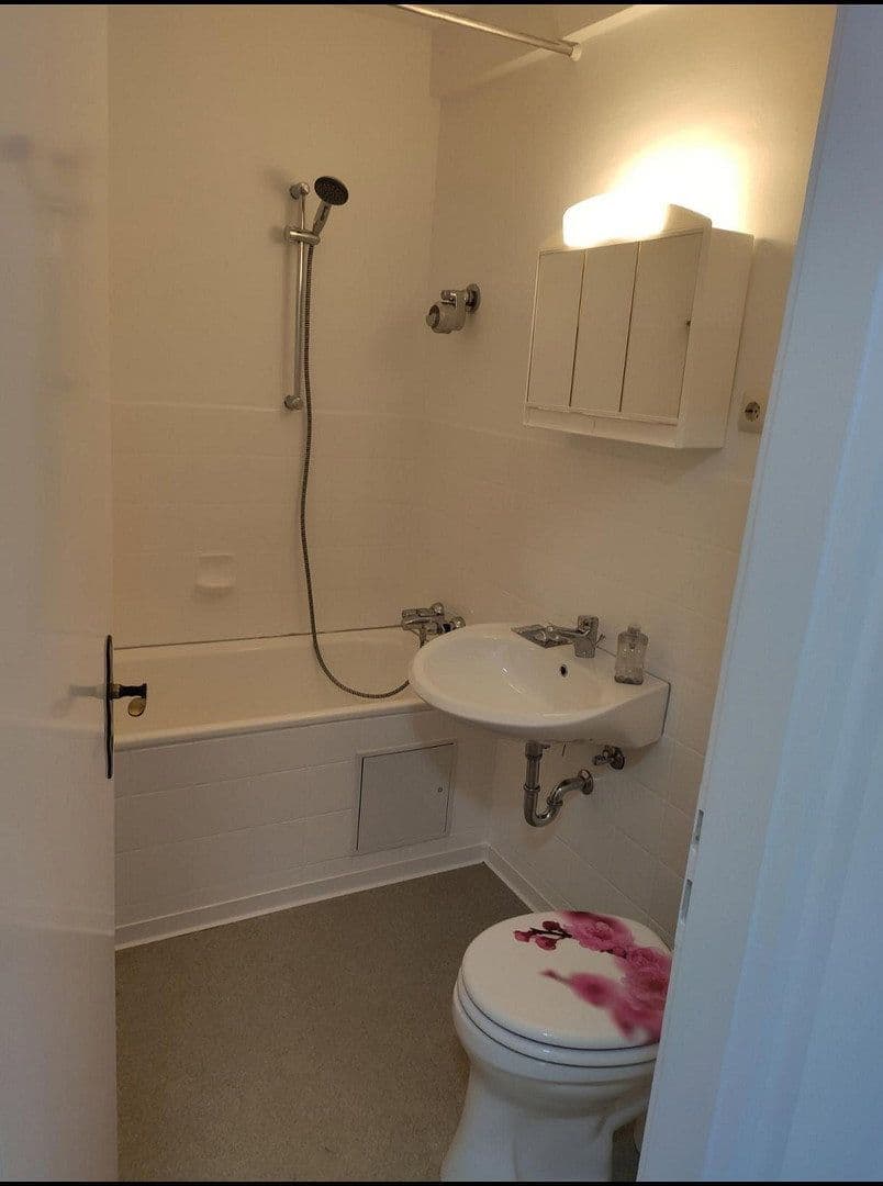 Predaj bytu 1-izbový 30 m², Eybstraße B244, Neuburg an der Donau, Bavorsko Predaj bytu 1-izbový 30 m², Eybstraße B244, Neuburg an der Donau, Bavorsko