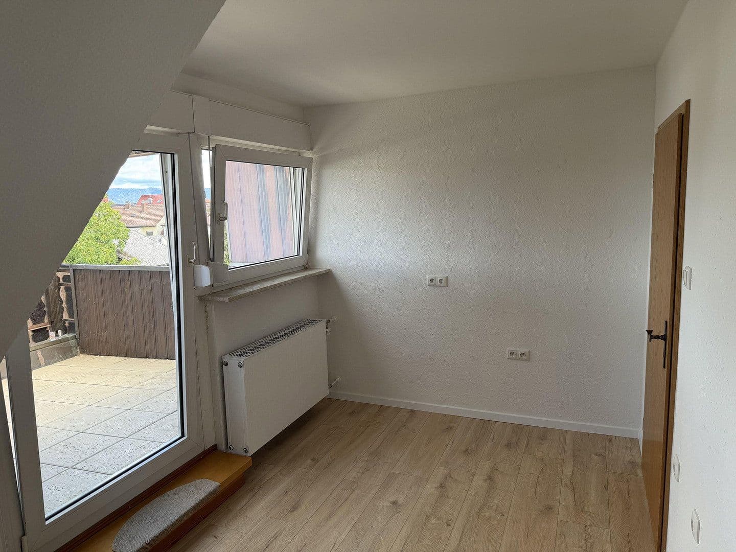 Prenájom bytu 2-izbový 59 m², Brühler Weg 46, Plankstadt, Bádensko-Wurttembersko Prenájom bytu 2-izbový 59 m², Brühler Weg 46, Plankstadt, Bádensko-Wurttembersko