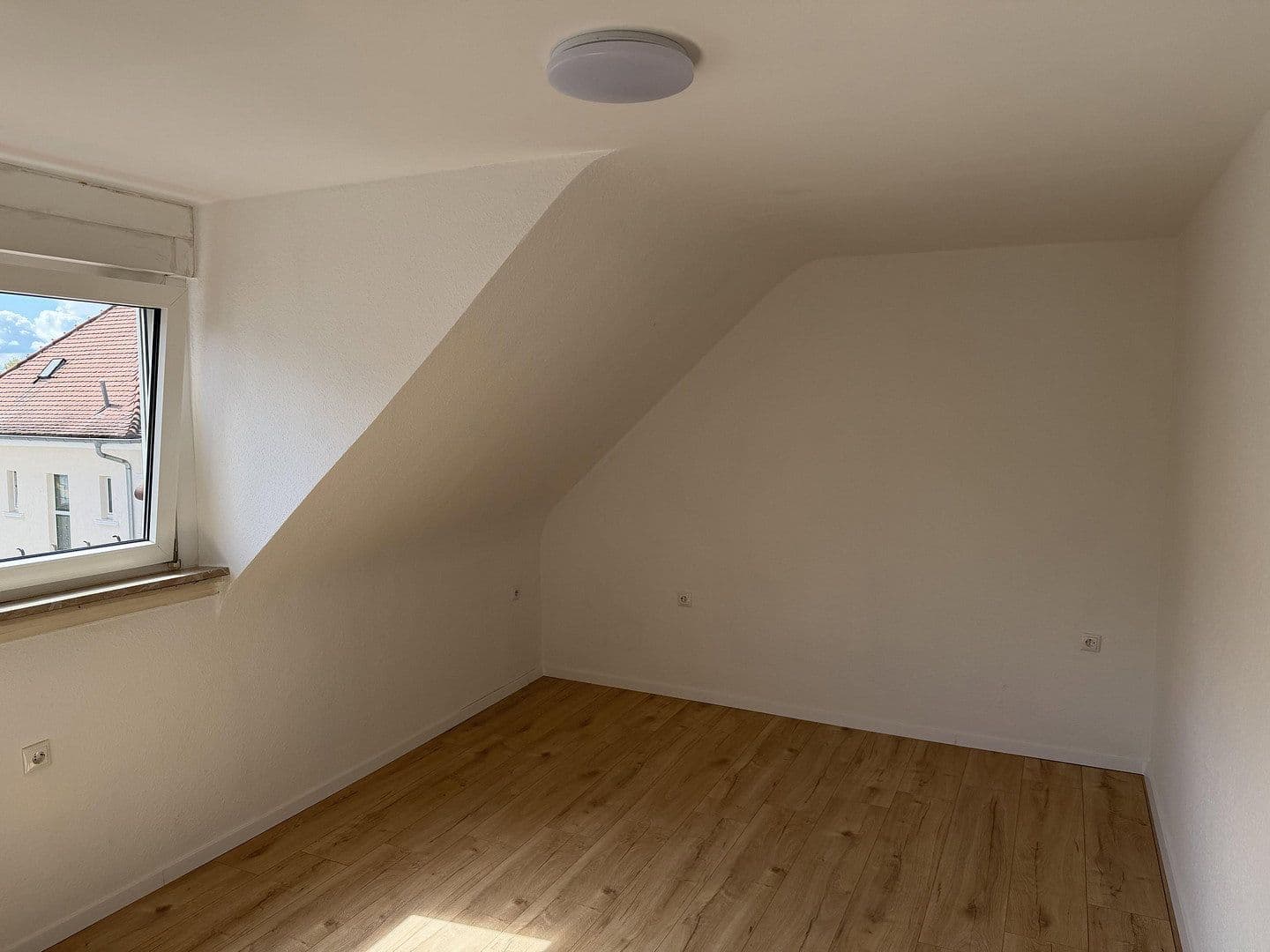 Prenájom bytu 2-izbový 59 m², Brühler Weg 46, Plankstadt, Bádensko-Wurttembersko Prenájom bytu 2-izbový 59 m², Brühler Weg 46, Plankstadt, Bádensko-Wurttembersko