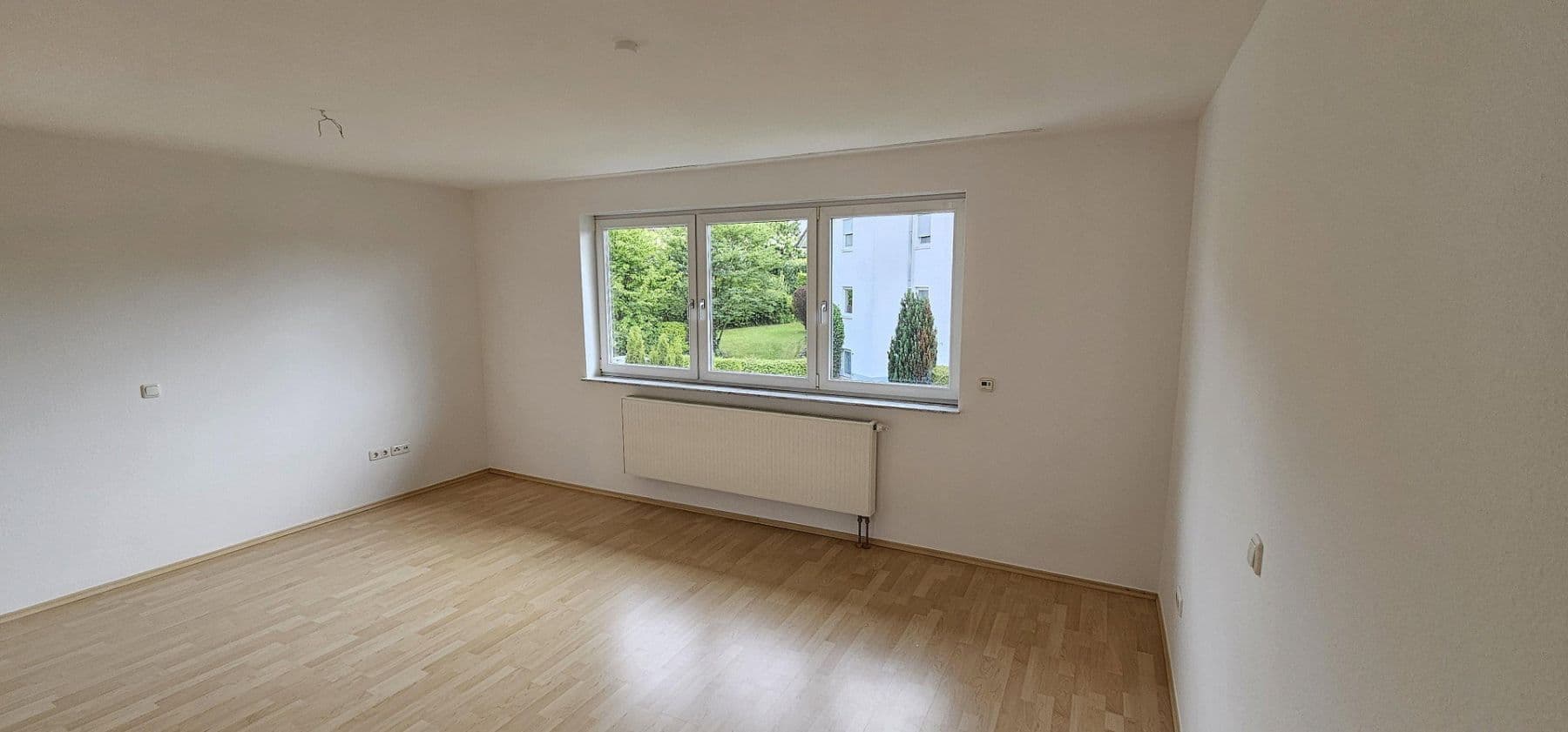 Prenájom domu 178 m², pozemok 239 m², Taunusstein, Hesensko Prenájom domu 178 m², pozemok 239 m², Taunusstein, Hesensko