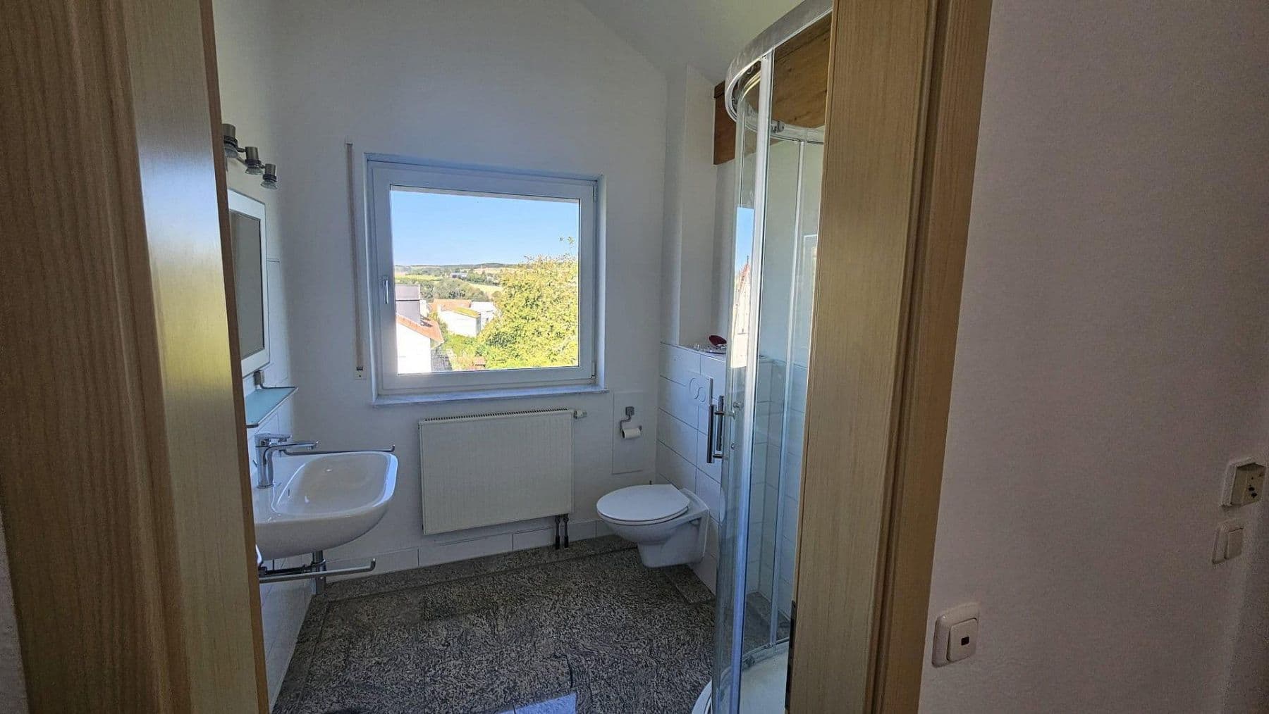 Prenájom domu 178 m², pozemok 239 m², Taunusstein, Hesensko Prenájom domu 178 m², pozemok 239 m², Taunusstein, Hesensko