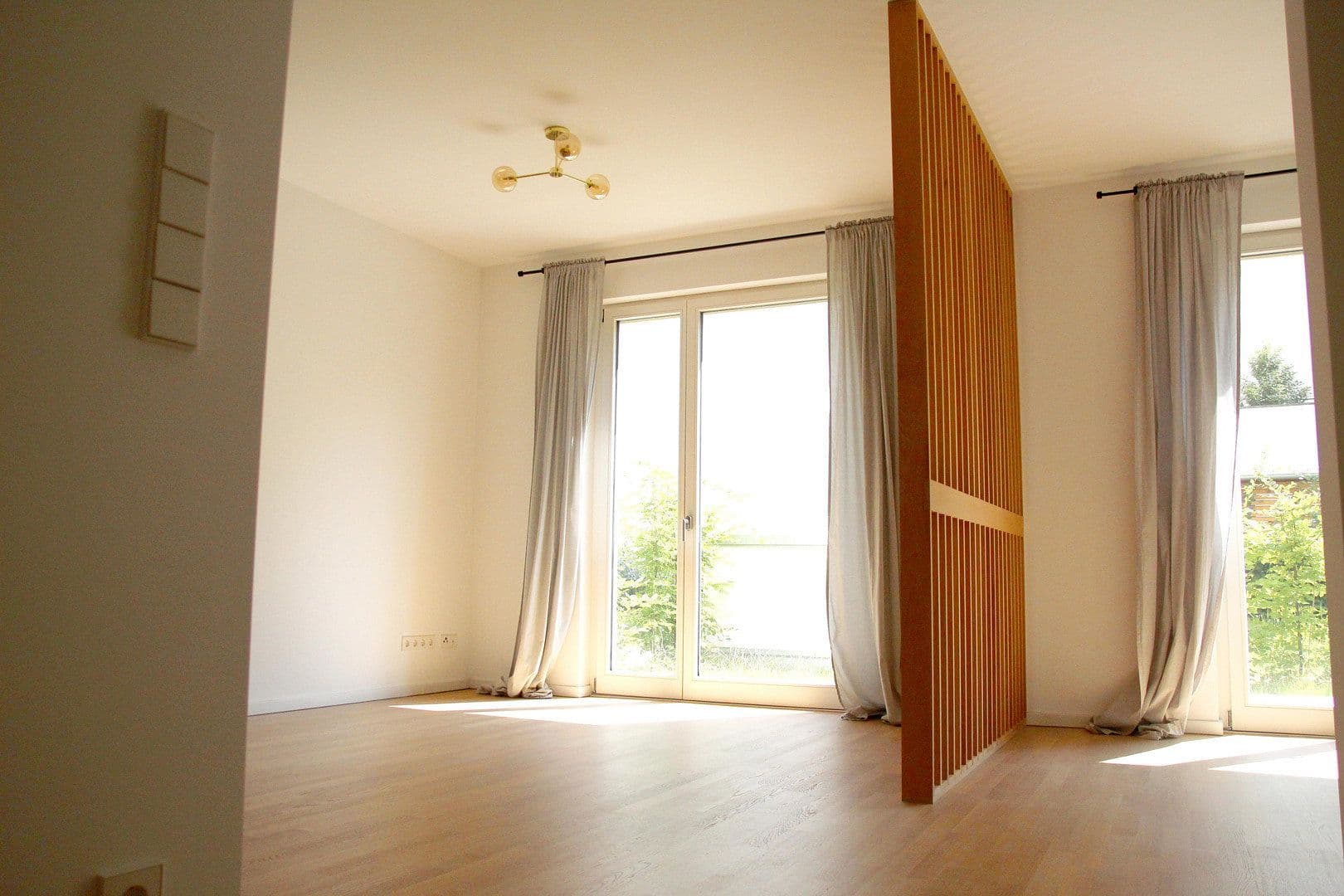 Predaj bytu 3-izbový 86 m², Berlin, Berlín Predaj bytu 3-izbový 86 m², Berlin, Berlín