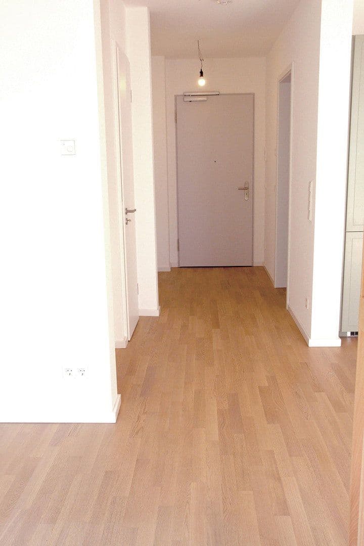 Predaj bytu 3-izbový 86 m², Berlin, Berlín Predaj bytu 3-izbový 86 m², Berlin, Berlín