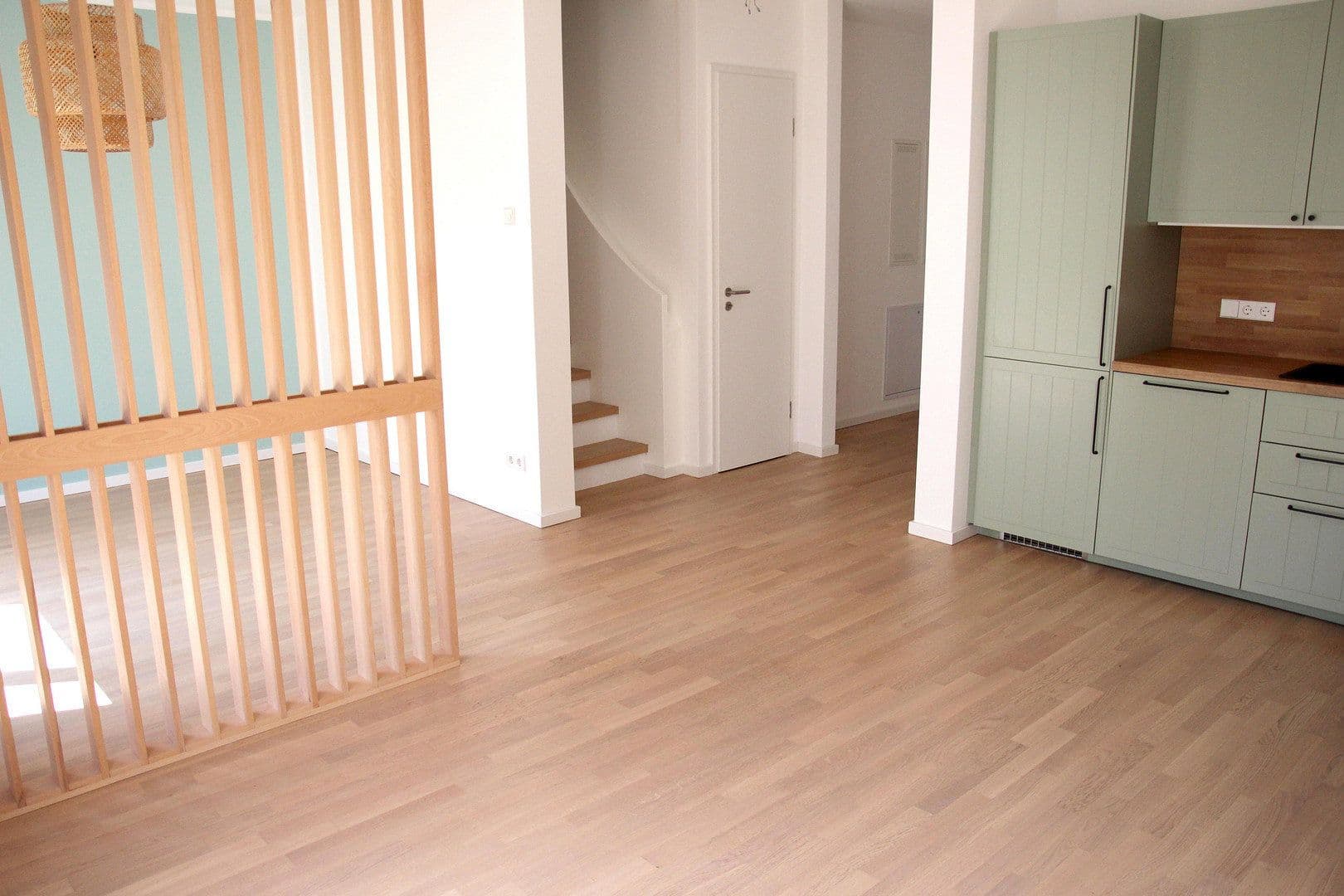 Predaj bytu 3-izbový 86 m², Berlin, Berlín Predaj bytu 3-izbový 86 m², Berlin, Berlín