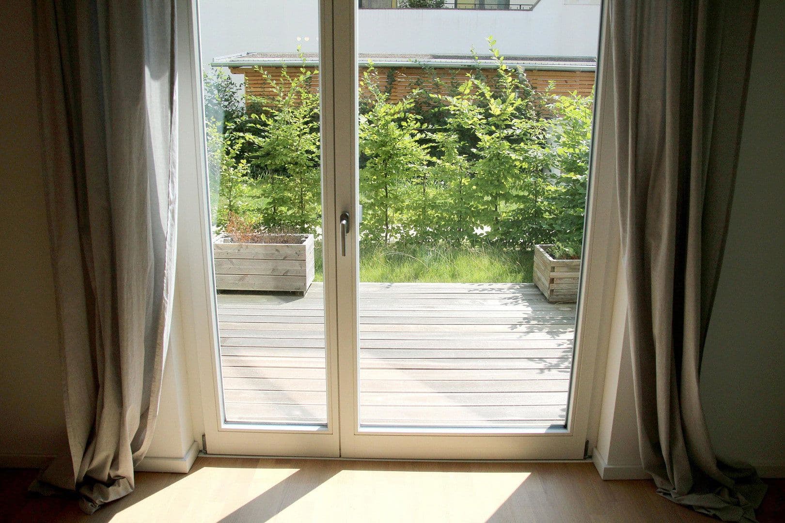 Predaj bytu 3-izbový 86 m², Berlin, Berlín Predaj bytu 3-izbový 86 m², Berlin, Berlín