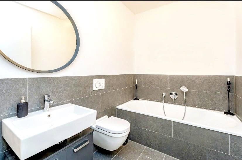 Predaj bytu 3-izbový 86 m², Berlin, Berlín Predaj bytu 3-izbový 86 m², Berlin, Berlín