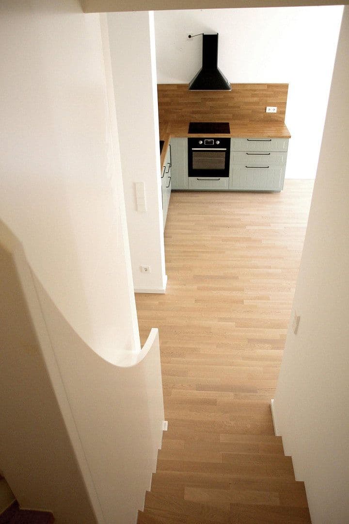 Predaj bytu 3-izbový 86 m², Berlin, Berlín Predaj bytu 3-izbový 86 m², Berlin, Berlín