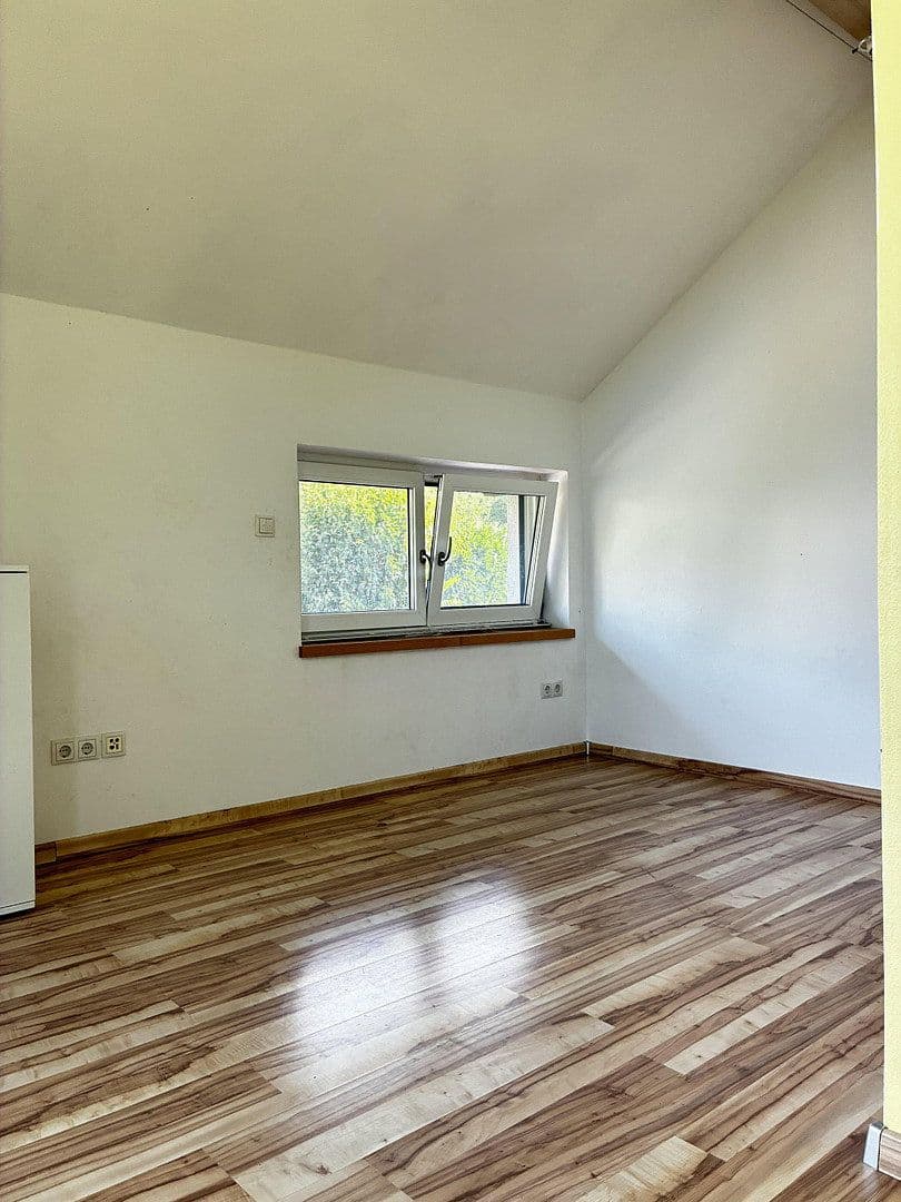 Predaj domu 161 m², pozemok 853 m², Maria-Theresien-Str. 30, Lohr am Main, Bavorsko Predaj domu 161 m², pozemok 853 m², Maria-Theresien-Str. 30, Lohr am Main, Bavorsko