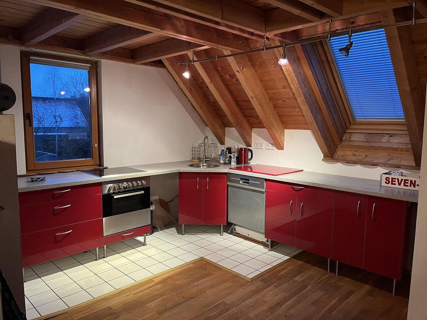 Prenájom domu 104 m², pozemok 680 m², Limeshain, Hesensko Prenájom domu 104 m², pozemok 680 m², Limeshain, Hesensko
