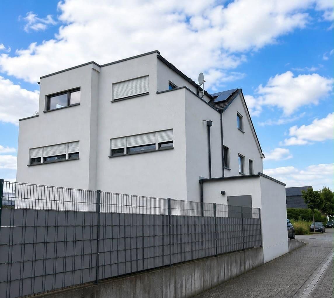 Prenájom domu 192 m², pozemok 248 m², Pater-Steinmetzler-Straße 5, Sinzig, Porýnie-Falcko Prenájom domu 192 m², pozemok 248 m², Pater-Steinmetzler-Straße 5, Sinzig, Porýnie-Falcko