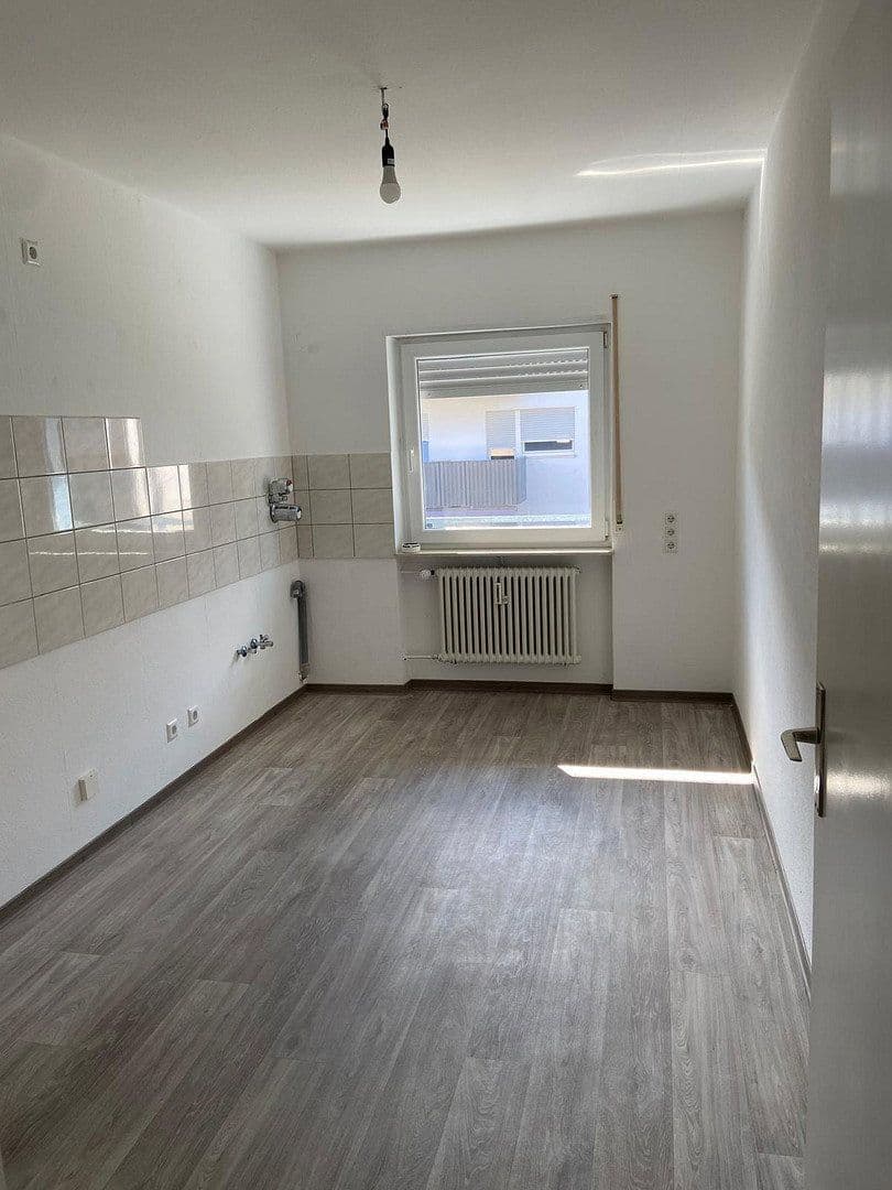 Prenájom bytu 2-izbový 62 m², Hockenheim, Bádensko-Wurttembersko Prenájom bytu 2-izbový 62 m², Hockenheim, Bádensko-Wurttembersko