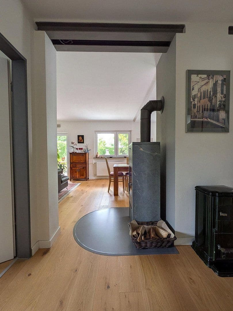 Predaj domu 186 m², pozemok 737 m², Friedrich-Ebert-Str. 1, Limeshain, Hesensko Predaj domu 186 m², pozemok 737 m², Friedrich-Ebert-Str. 1, Limeshain, Hesensko