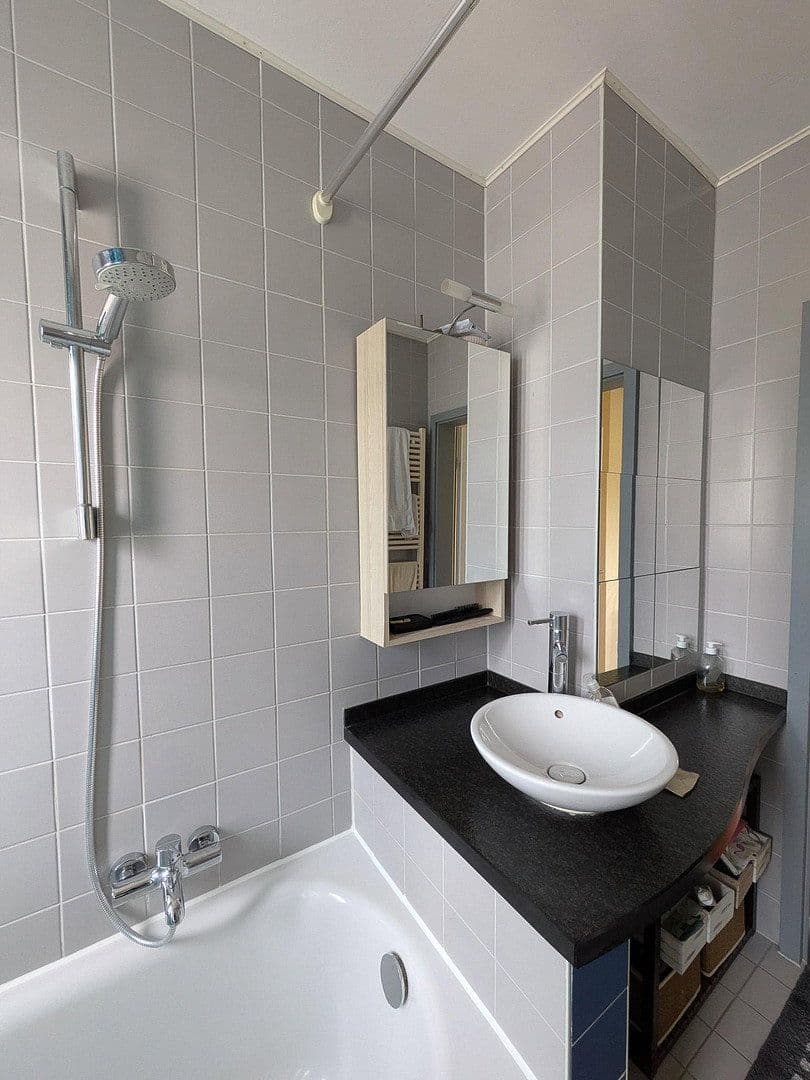 Predaj domu 186 m², pozemok 737 m², Friedrich-Ebert-Str. 1, Limeshain, Hesensko Predaj domu 186 m², pozemok 737 m², Friedrich-Ebert-Str. 1, Limeshain, Hesensko