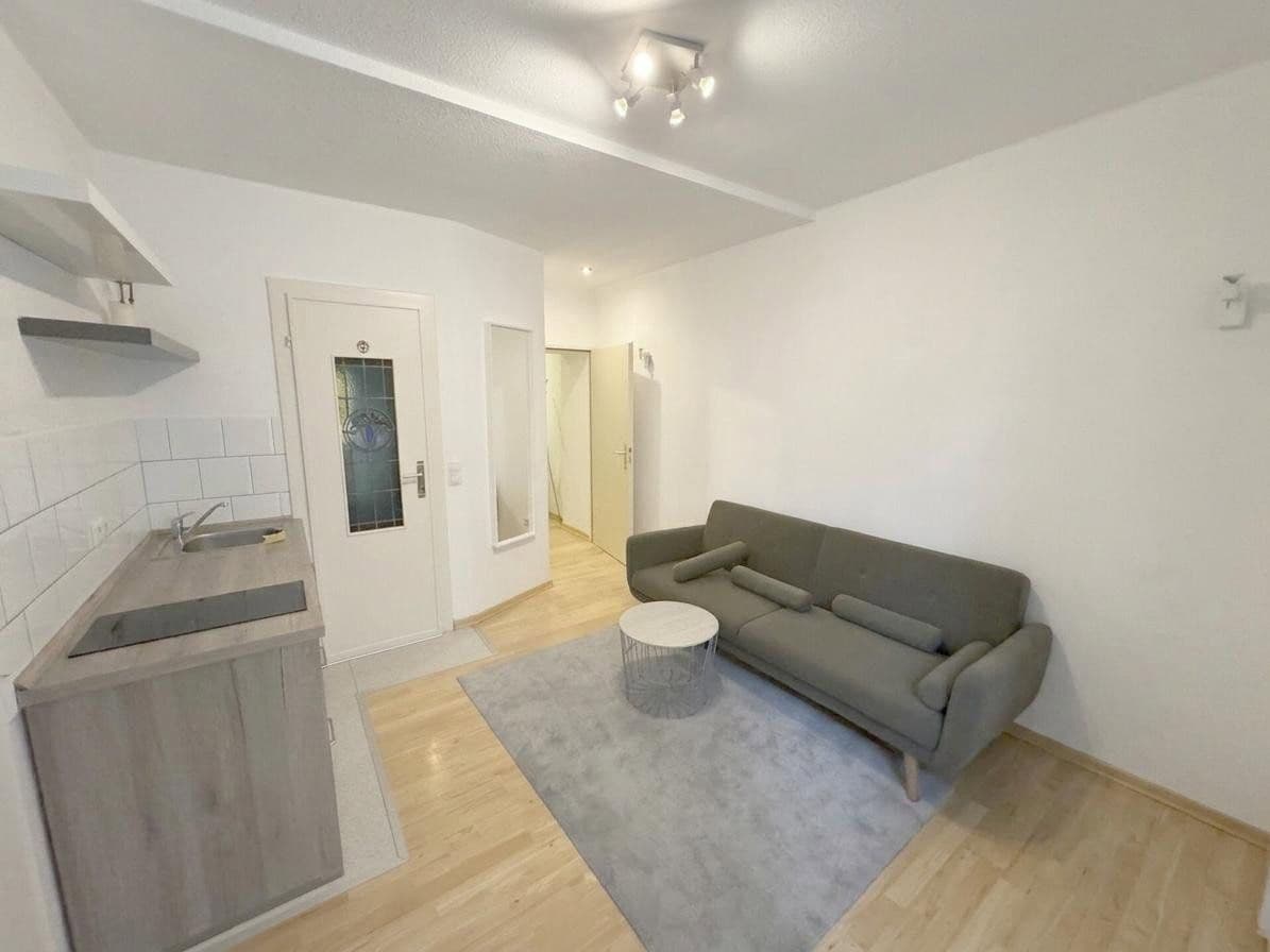 Prenájom bytu 1-izbový 22 m², Bonn, Severné Porýnie - Westfálsko Prenájom bytu 1-izbový 22 m², Bonn, Severné Porýnie - Westfálsko