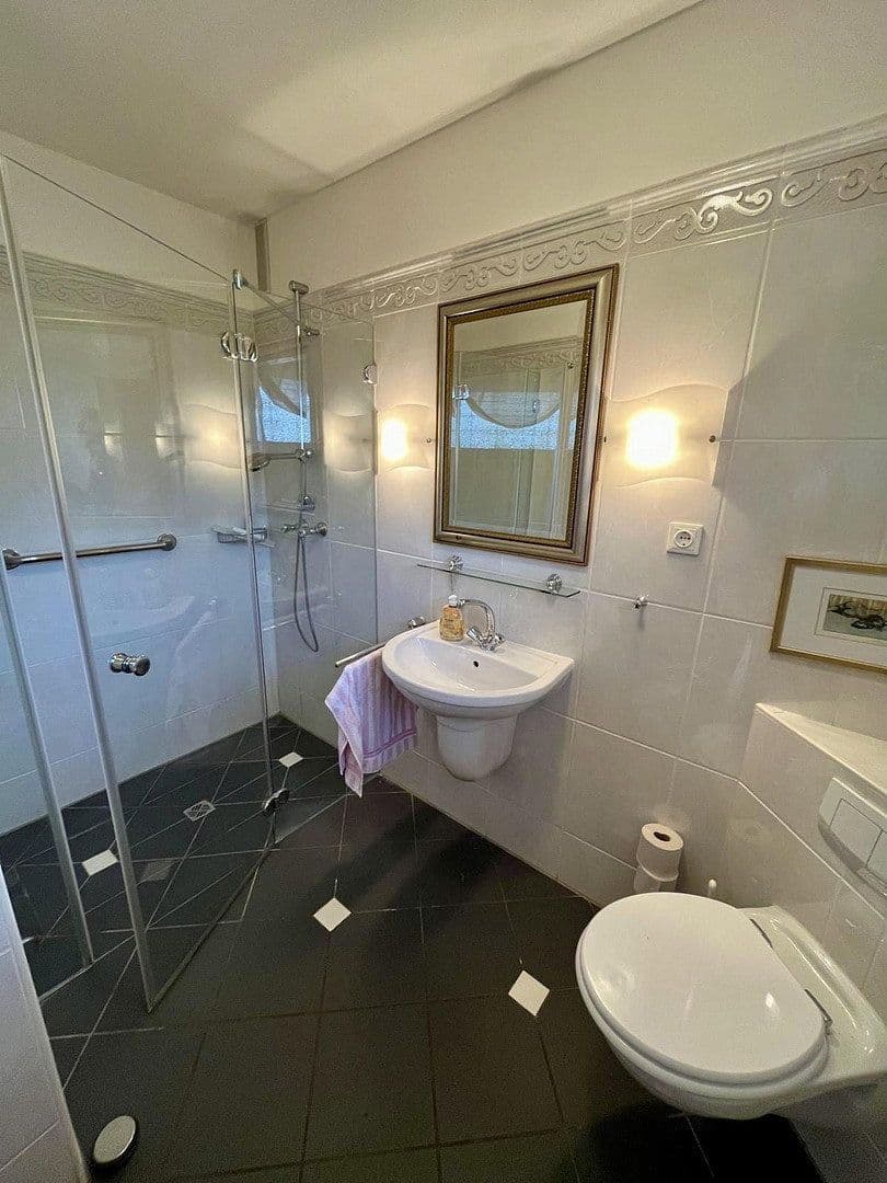 Predaj domu 150 m², pozemok 250 m², Mittlere Bergerheide 15, Wuppertal, Severné Porýnie - Westfálsko Predaj domu 150 m², pozemok 250 m², Mittlere Bergerheide 15, Wuppertal, Severné Porýnie - Westfálsko