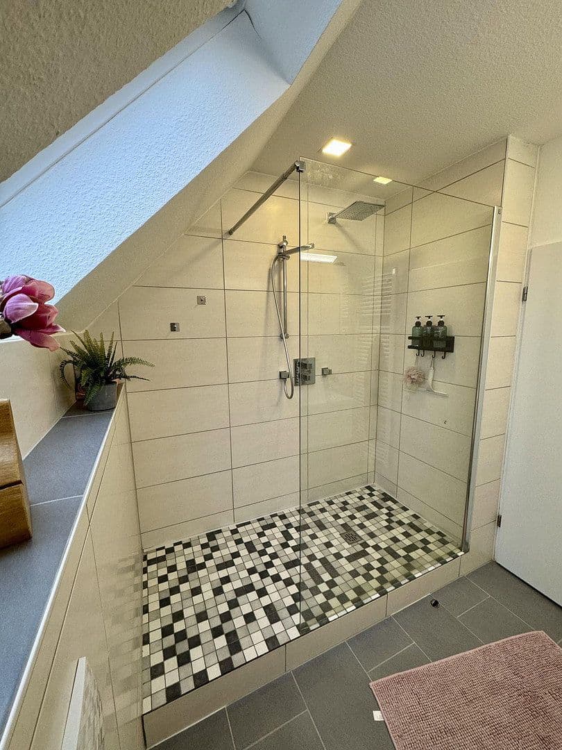 Predaj bytu 3-izbový 75 m², Am Ems-Vechte-Kanal 45, Nordhorn, Dolné Sasko Predaj bytu 3-izbový 75 m², Am Ems-Vechte-Kanal 45, Nordhorn, Dolné Sasko