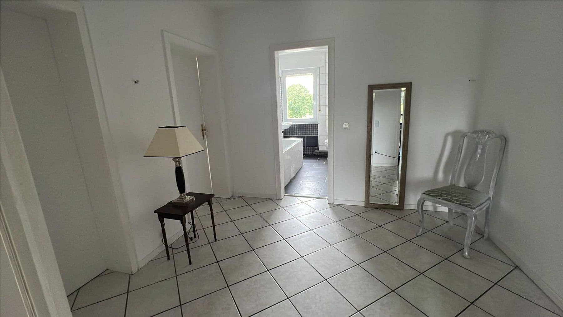 Prenájom bytu 3-izbový 96 m², Zum Rotenberg 2, Detmold, Severné Porýnie - Westfálsko Prenájom bytu 3-izbový 96 m², Zum Rotenberg 2, Detmold, Severné Porýnie - Westfálsko