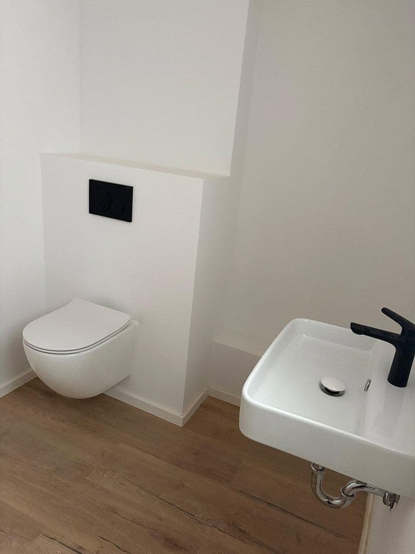 Predaj domu 130 m², pozemok 900 m², Zeiskammerstr 27, Bellheim, Porýnie-Falcko Predaj domu 130 m², pozemok 900 m², Zeiskammerstr 27, Bellheim, Porýnie-Falcko