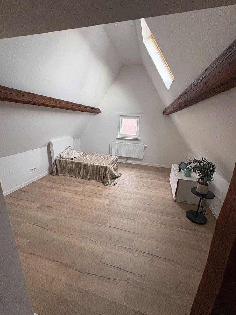 Predaj domu 130 m², pozemok 900 m², Zeiskammerstr 27, Bellheim, Porýnie-Falcko Predaj domu 130 m², pozemok 900 m², Zeiskammerstr 27, Bellheim, Porýnie-Falcko