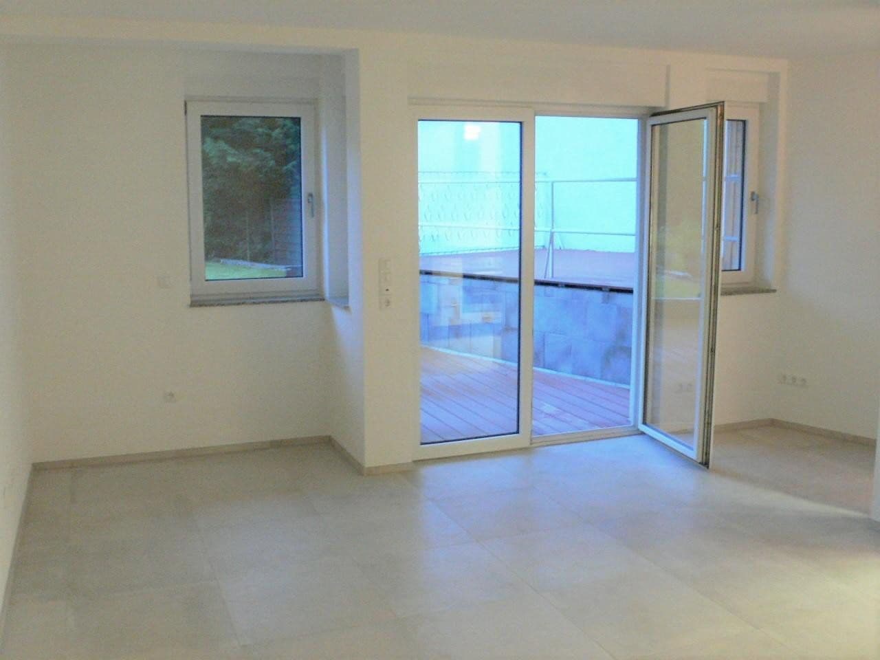 Prenájom bytu 2-izbový 65 m², Mönchengladbach, Severné Porýnie - Westfálsko Prenájom bytu 2-izbový 65 m², Mönchengladbach, Severné Porýnie - Westfálsko