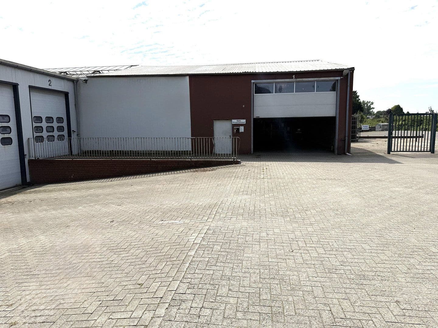 Predaj nebytového priestoru 6.500 m², Bonrechtern 26, Visbek, Dolné Sasko Predaj nebytového priestoru 6.500 m², Bonrechtern 26, Visbek, Dolné Sasko