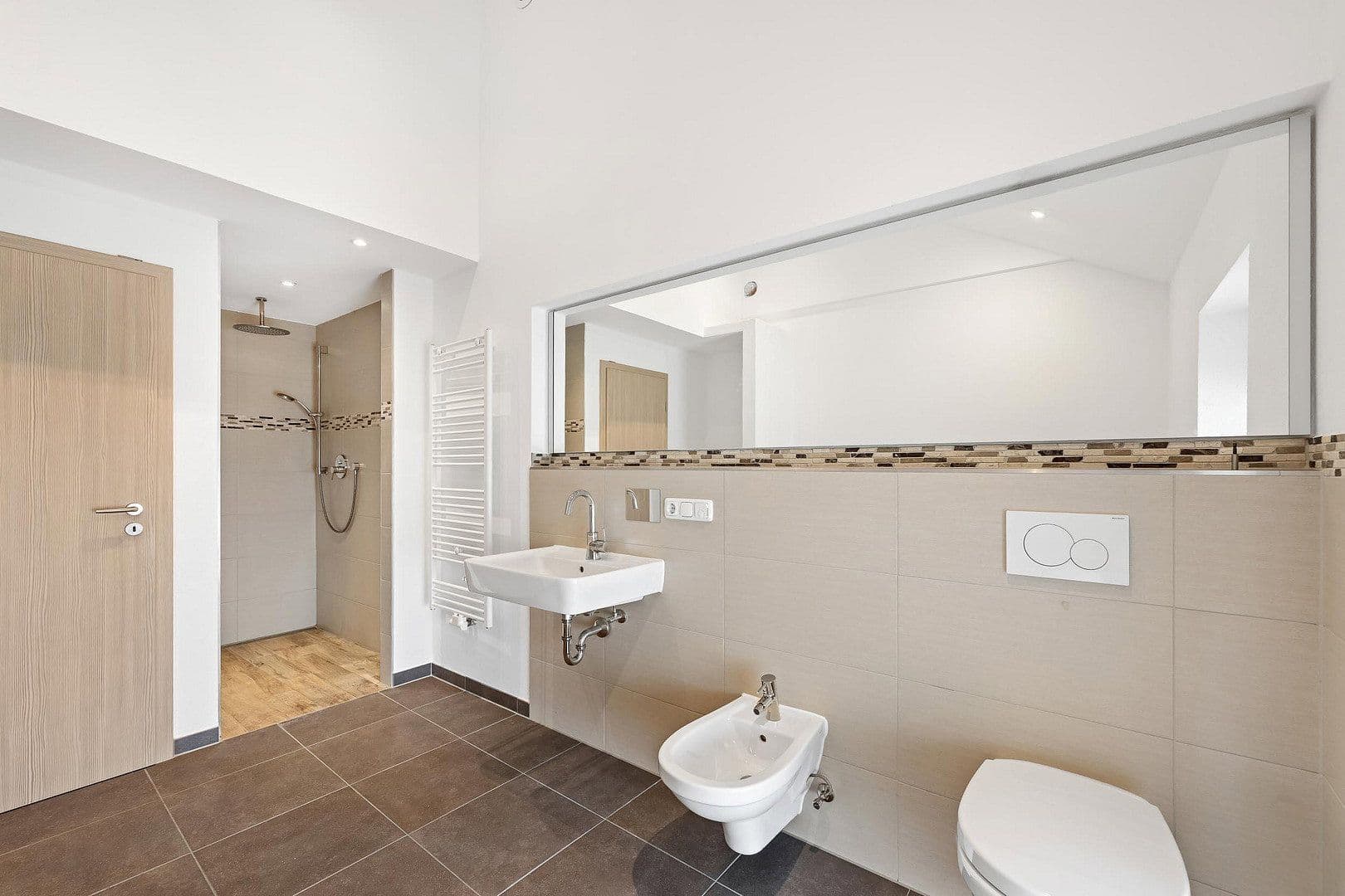 Predaj bytu 3-izbový 93 m², Ludwigstraße 25, Prutdorf, Bavorsko Predaj bytu 3-izbový 93 m², Ludwigstraße 25, Prutdorf, Bavorsko