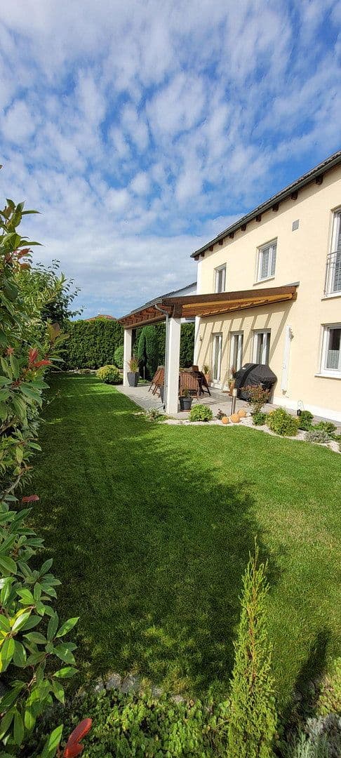 Predaj domu 140 m², pozemok 554 m², Thomas-Mann-Straße 40, Gaimersheim, Bavorsko Predaj domu 140 m², pozemok 554 m², Thomas-Mann-Straße 40, Gaimersheim, Bavorsko
