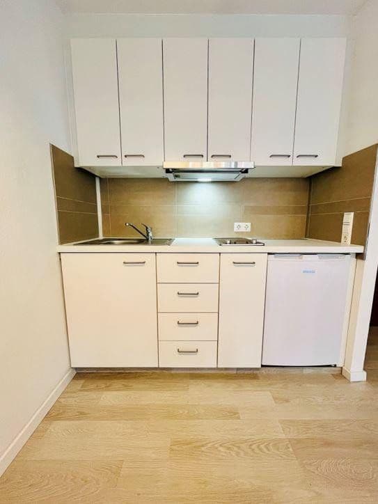 Prenájom bytu 1-izbový 30 m², Zähringerstraße 47, Karlsruhe, Bádensko-Wurttembersko Prenájom bytu 1-izbový 30 m², Zähringerstraße 47, Karlsruhe, Bádensko-Wurttembersko