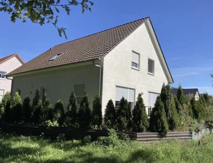 Prenájom domu 177 m², pozemok 511 m², Meinersen, Dolné Sasko Prenájom domu 177 m², pozemok 511 m², Meinersen, Dolné Sasko