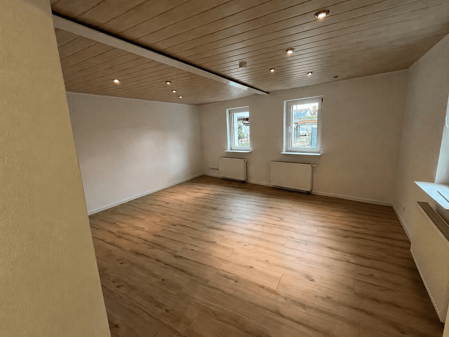 Prenájom domu 115 m², pozemok 250 m², Harthausen, Porýnie-Falcko Prenájom domu 115 m², pozemok 250 m², Harthausen, Porýnie-Falcko