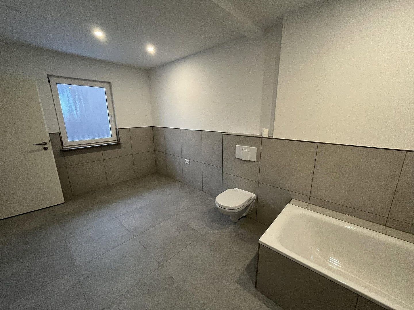 Prenájom domu 115 m², pozemok 250 m², Harthausen, Porýnie-Falcko Prenájom domu 115 m², pozemok 250 m², Harthausen, Porýnie-Falcko