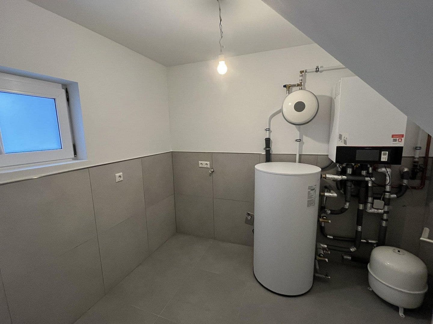 Prenájom domu 115 m², pozemok 250 m², Harthausen, Porýnie-Falcko Prenájom domu 115 m², pozemok 250 m², Harthausen, Porýnie-Falcko