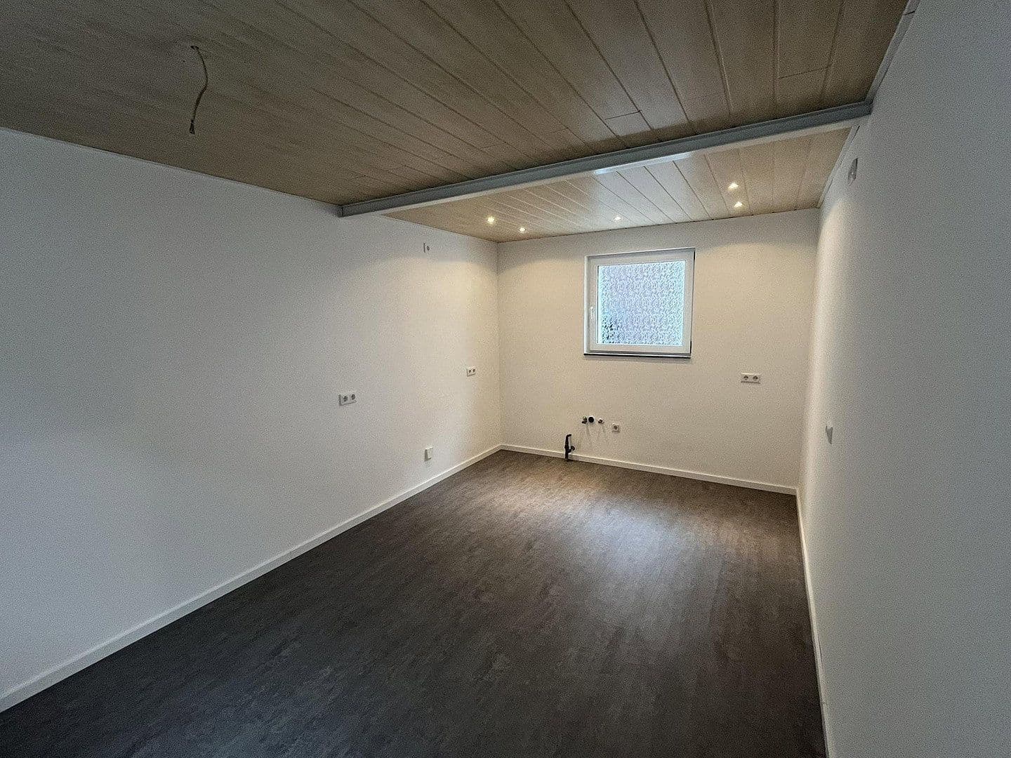 Prenájom domu 115 m², pozemok 250 m², Harthausen, Porýnie-Falcko Prenájom domu 115 m², pozemok 250 m², Harthausen, Porýnie-Falcko
