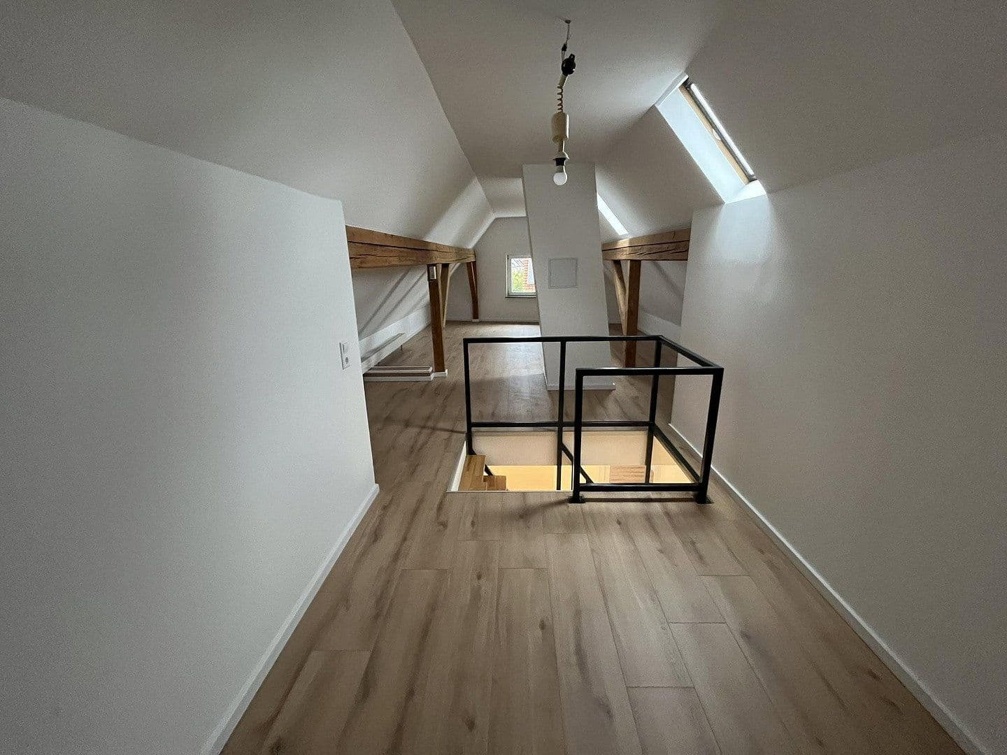 Prenájom domu 115 m², pozemok 250 m², Harthausen, Porýnie-Falcko Prenájom domu 115 m², pozemok 250 m², Harthausen, Porýnie-Falcko