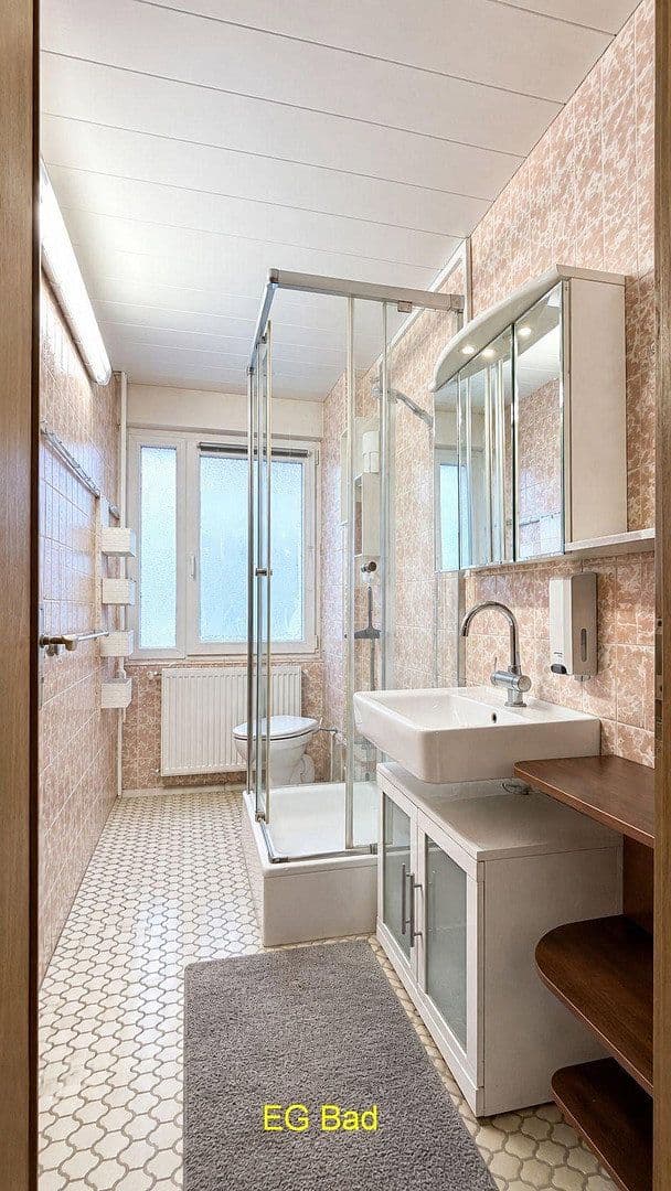 Predaj domu 177 m², pozemok 361 m², Villingen-Schwenningen, Bádensko-Wurttembersko Predaj domu 177 m², pozemok 361 m², Villingen-Schwenningen, Bádensko-Wurttembersko