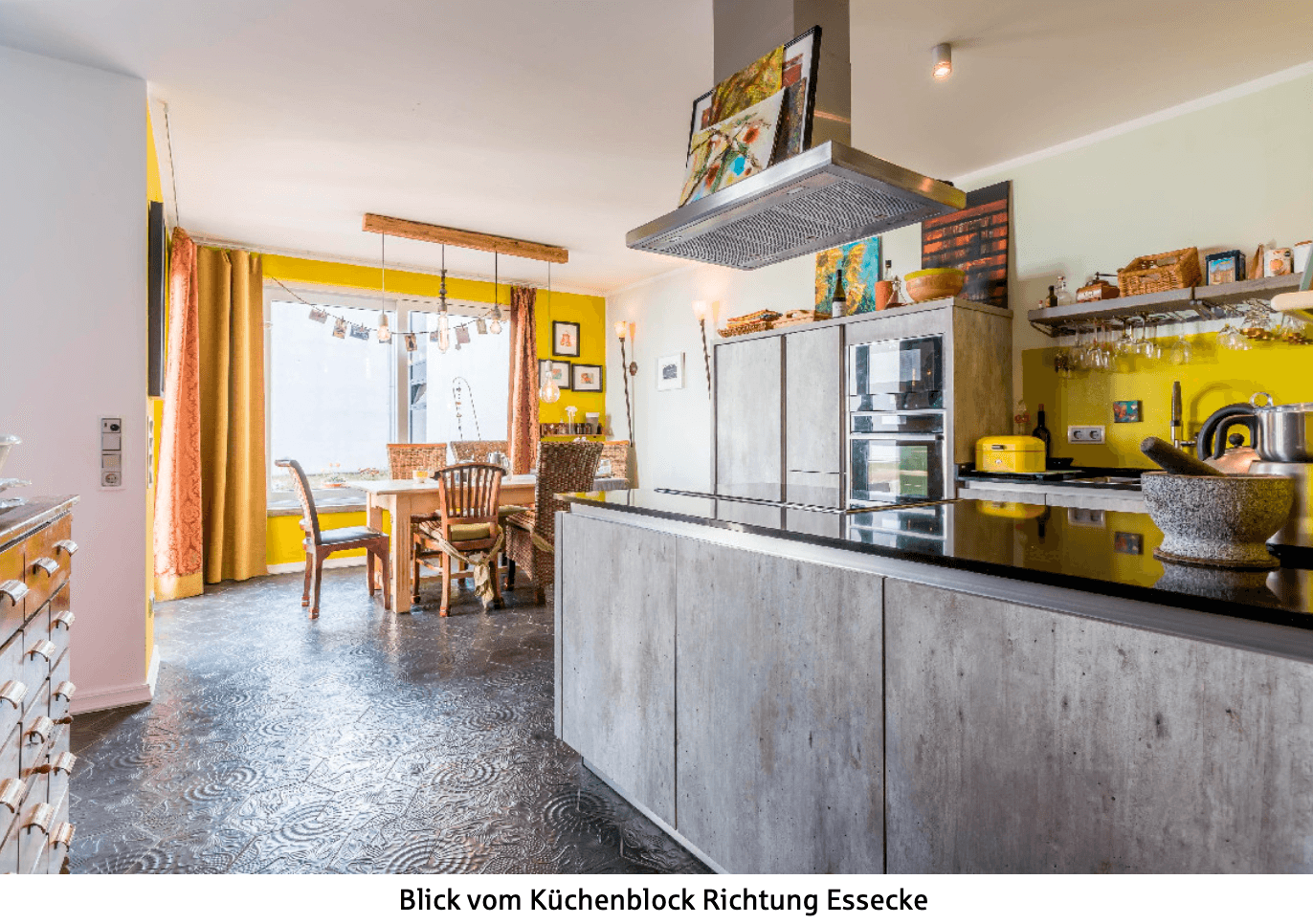 Predaj bytu 4-izbový 125 m², Bremen, Brémy Predaj bytu 4-izbový 125 m², Bremen, Brémy