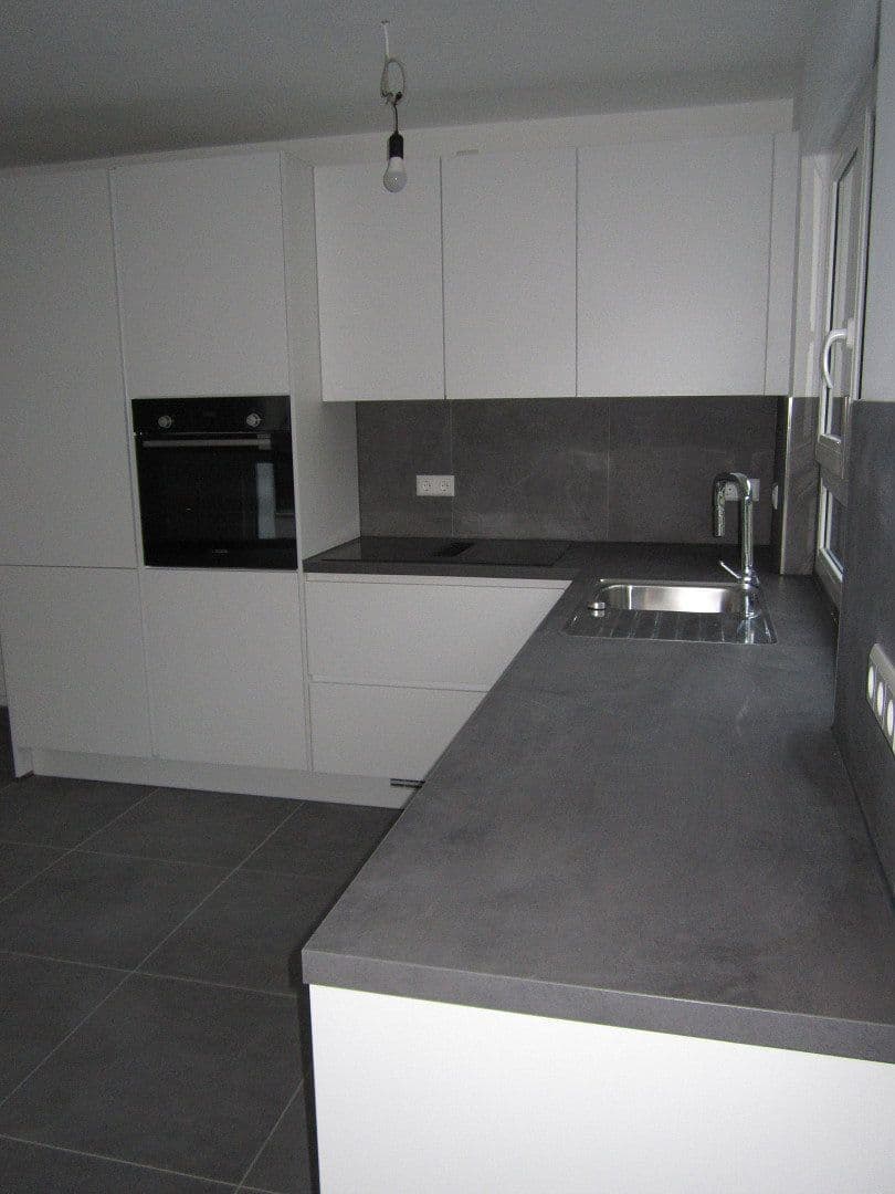Prenájom bytu 2-izbový 66 m², Herrenberg, Bádensko-Wurttembersko Prenájom bytu 2-izbový 66 m², Herrenberg, Bádensko-Wurttembersko