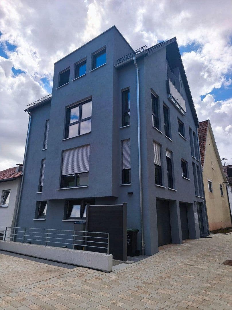 Prenájom bytu 2-izbový 66 m², Herrenberg, Bádensko-Wurttembersko Prenájom bytu 2-izbový 66 m², Herrenberg, Bádensko-Wurttembersko