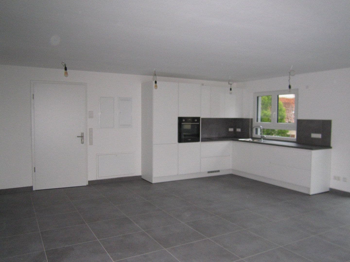 Prenájom bytu 2-izbový 66 m², Herrenberg, Bádensko-Wurttembersko Prenájom bytu 2-izbový 66 m², Herrenberg, Bádensko-Wurttembersko