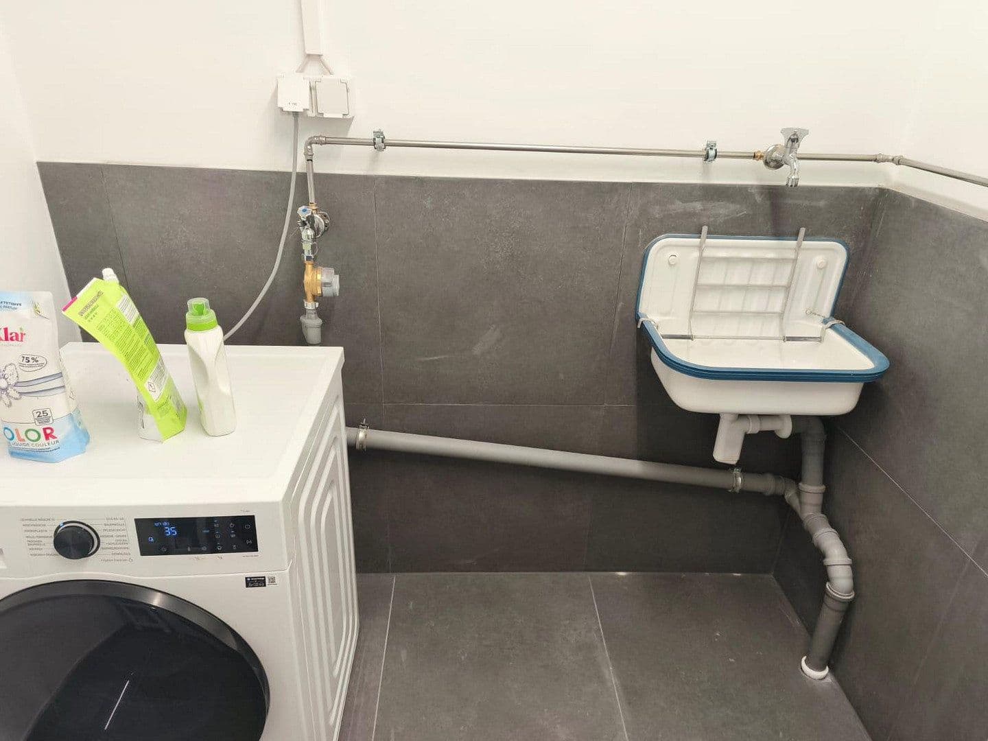 Prenájom bytu 2-izbový 66 m², Herrenberg, Bádensko-Wurttembersko Prenájom bytu 2-izbový 66 m², Herrenberg, Bádensko-Wurttembersko