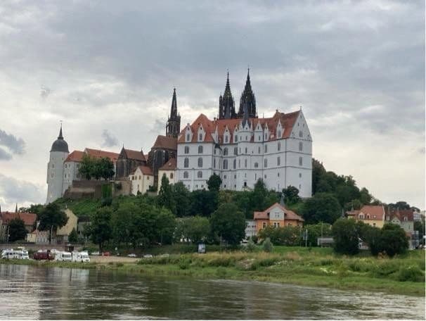 Predaj bytu 5-izbový 123 m², Klausenweg 10, Meißen, Sasko Predaj bytu 5-izbový 123 m², Klausenweg 10, Meißen, Sasko