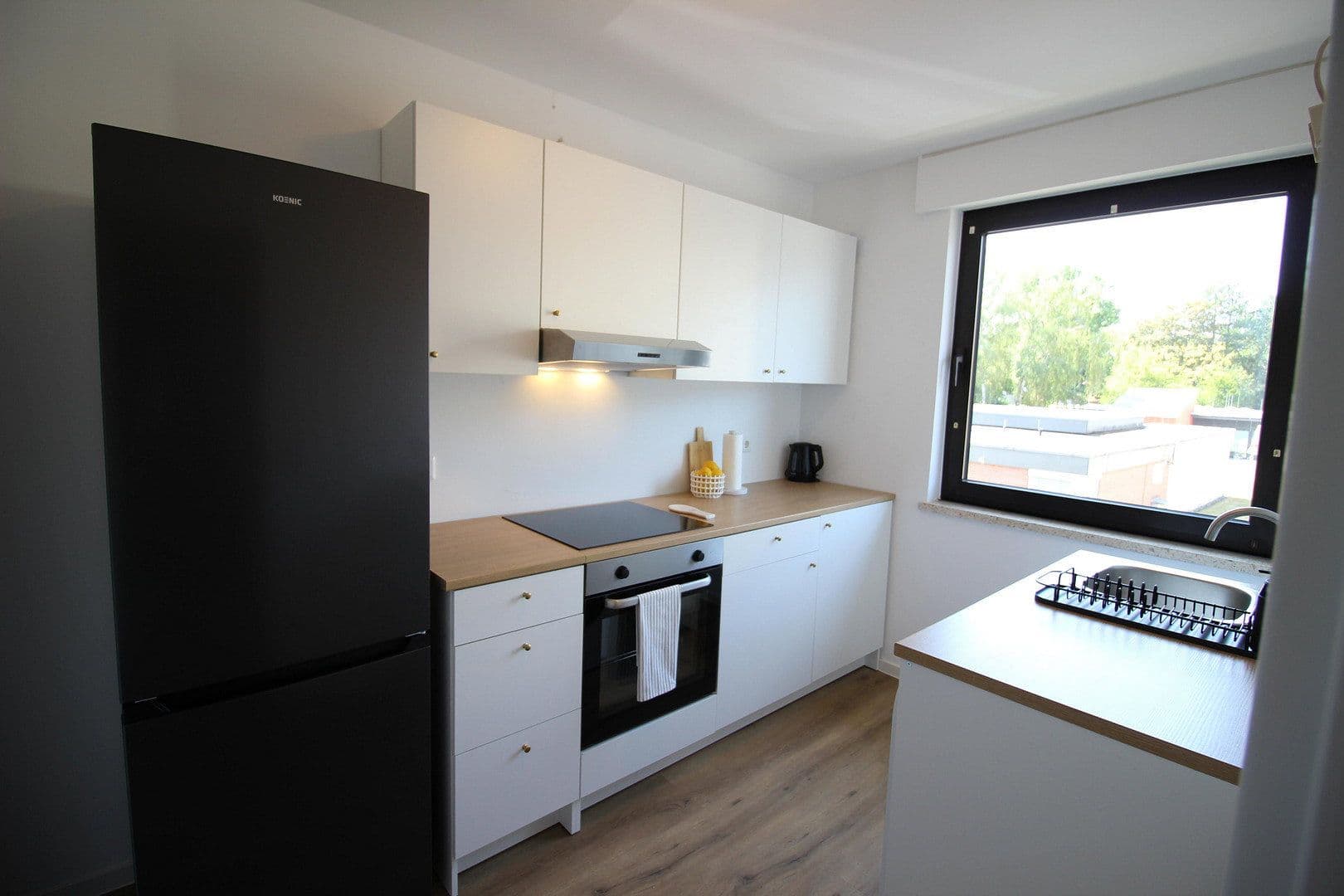Prenájom bytu 2-izbový 62 m², Sportplatzstraße, Köln, Severné Porýnie - Westfálsko Prenájom bytu 2-izbový 62 m², Sportplatzstraße, Köln, Severné Porýnie - Westfálsko