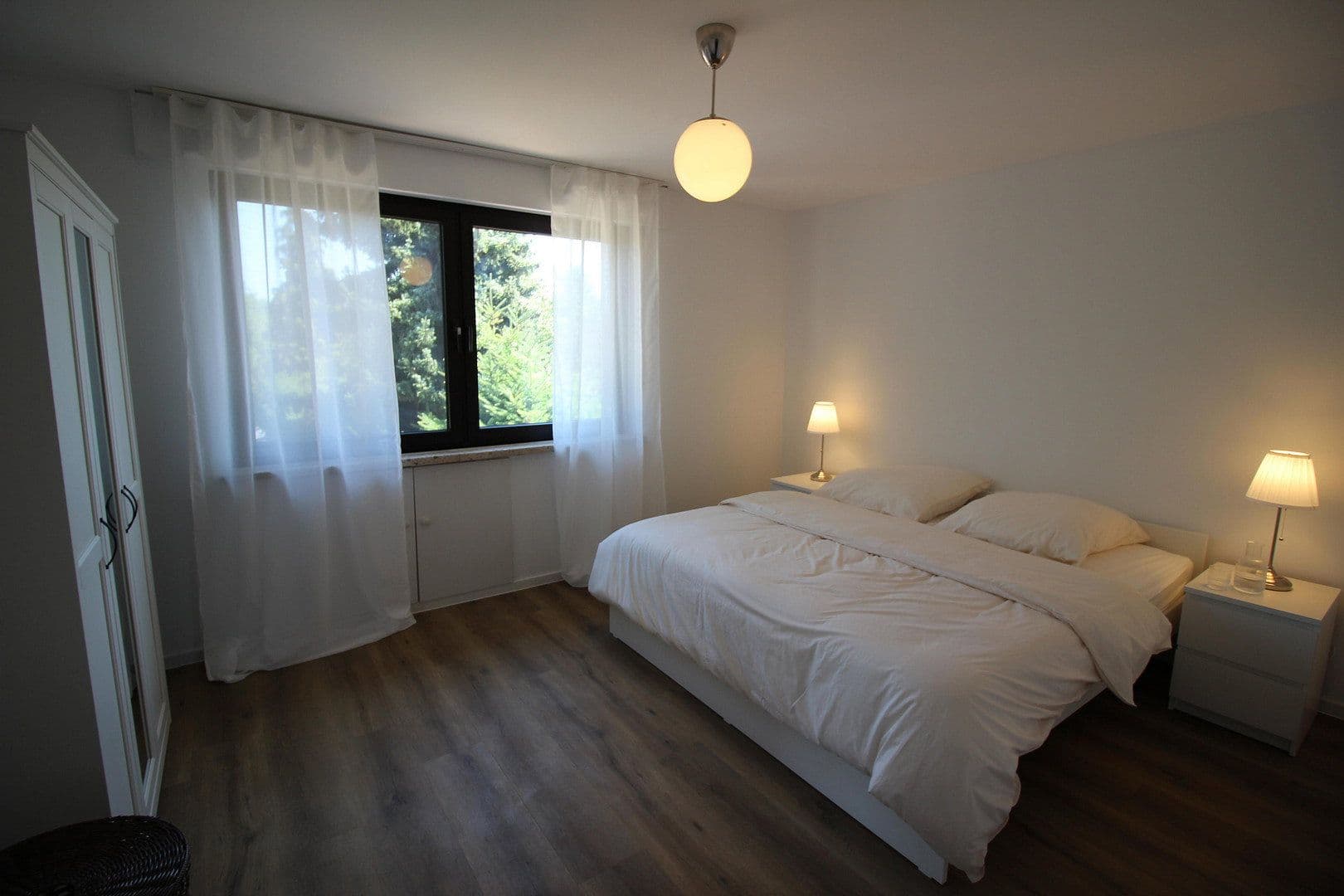 Prenájom bytu 2-izbový 62 m², Sportplatzstraße, Köln, Severné Porýnie - Westfálsko Prenájom bytu 2-izbový 62 m², Sportplatzstraße, Köln, Severné Porýnie - Westfálsko