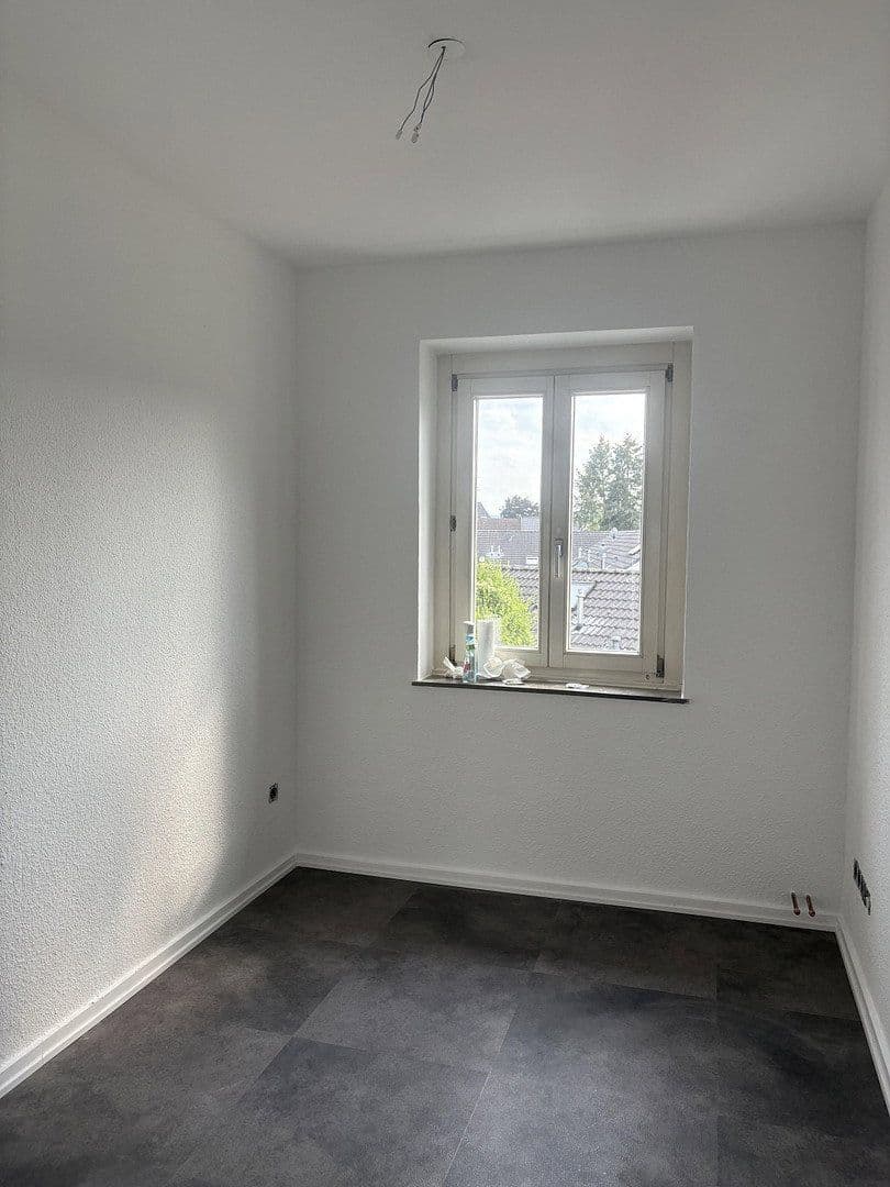 Prenájom domu 70 m², pozemok 100 m², Am Wolfshof 4a, Bad Honnef, Severné Porýnie - Westfálsko Prenájom domu 70 m², pozemok 100 m², Am Wolfshof 4a, Bad Honnef, Severné Porýnie - Westfálsko